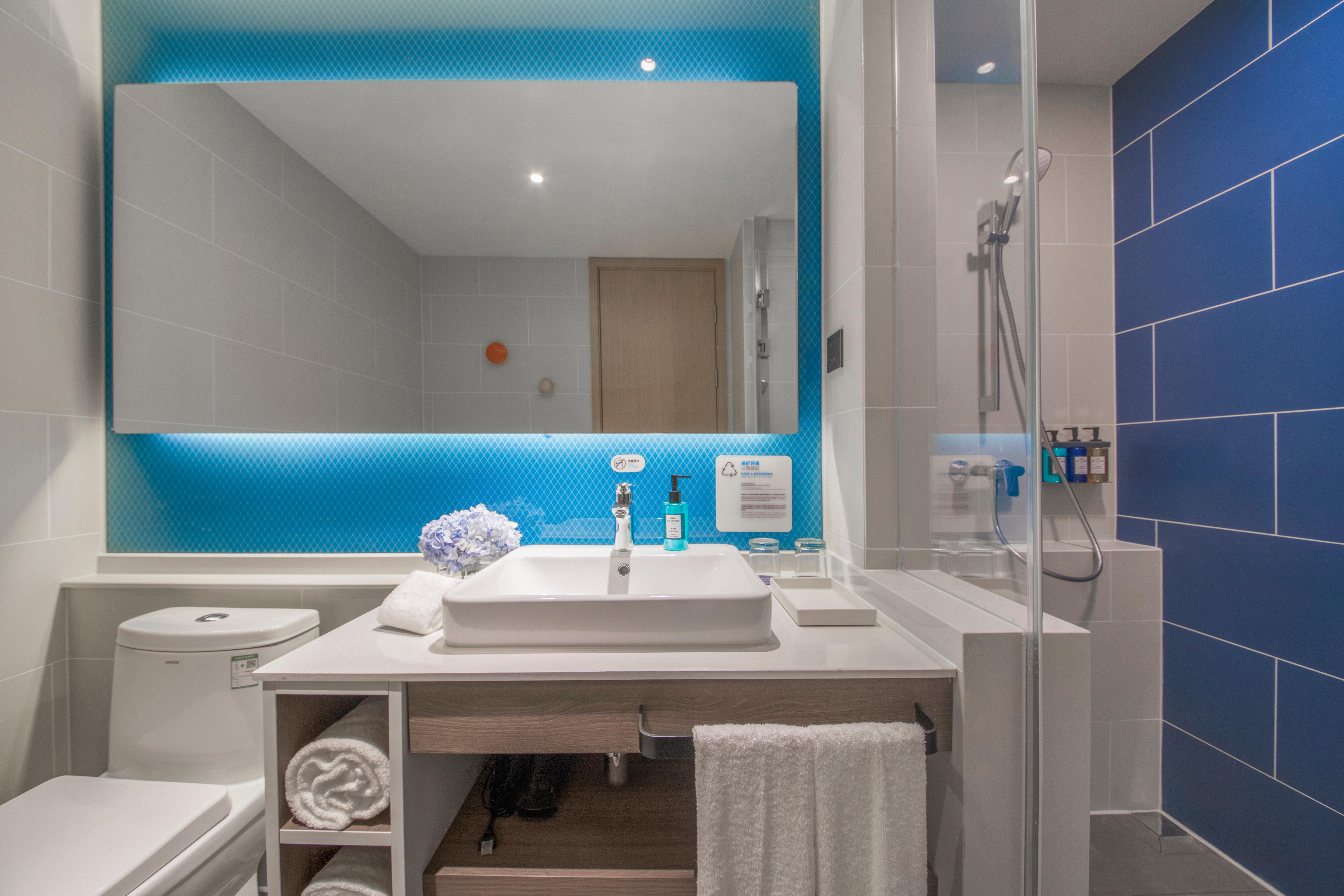 Holiday Inn Express Shanghai Jiading Center By Ihg Eksteriør billede